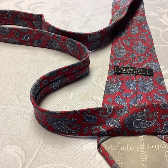 CHRISTIAN DIOR. SILK TIE. Just beautiful PAISLEY VINTAGE - Picture 3 of 4